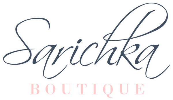 sarichka boutique logo in blue and pink