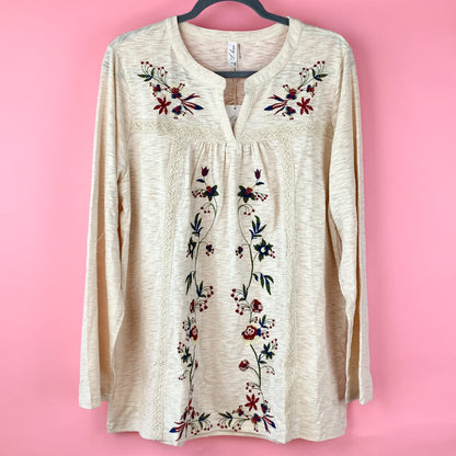 "Unique on the Vine" Embroidery with Lace Trim Top (PLUS)