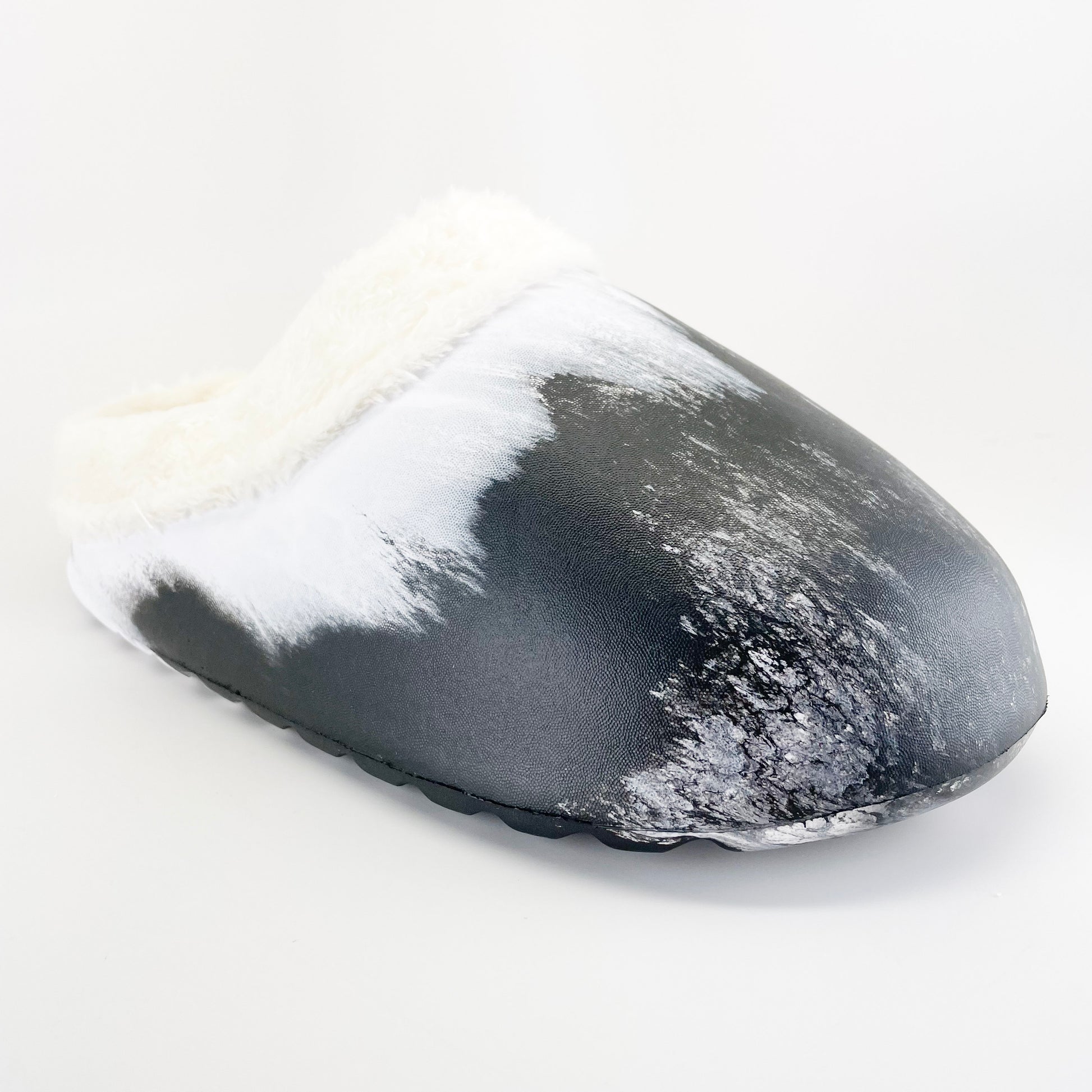 superjack 2235 black/white tie dye print faux fur lined clogs slippers